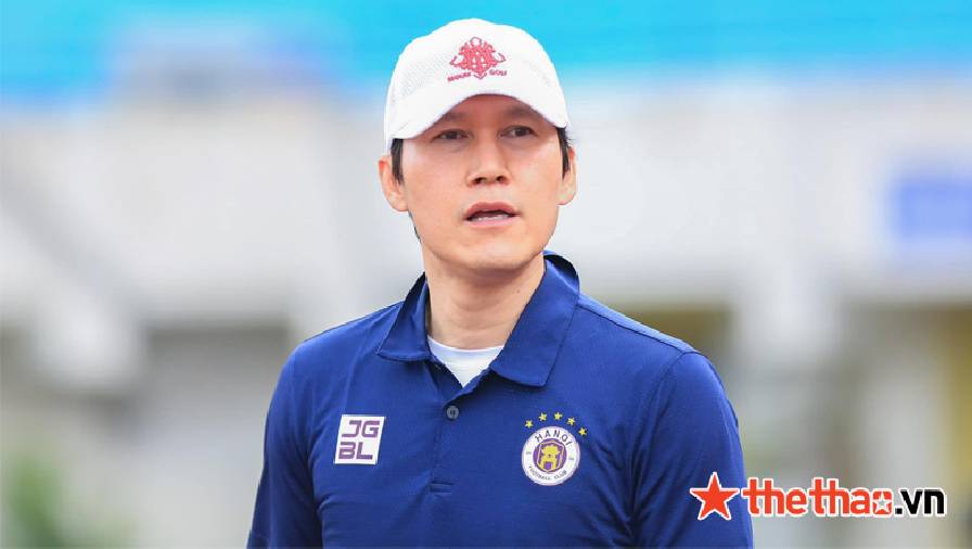 HLV Park Choong Hyun: 'Khoảng cách với HAGL rất lớn nhưng Hà Nội chưa bỏ cuộc'