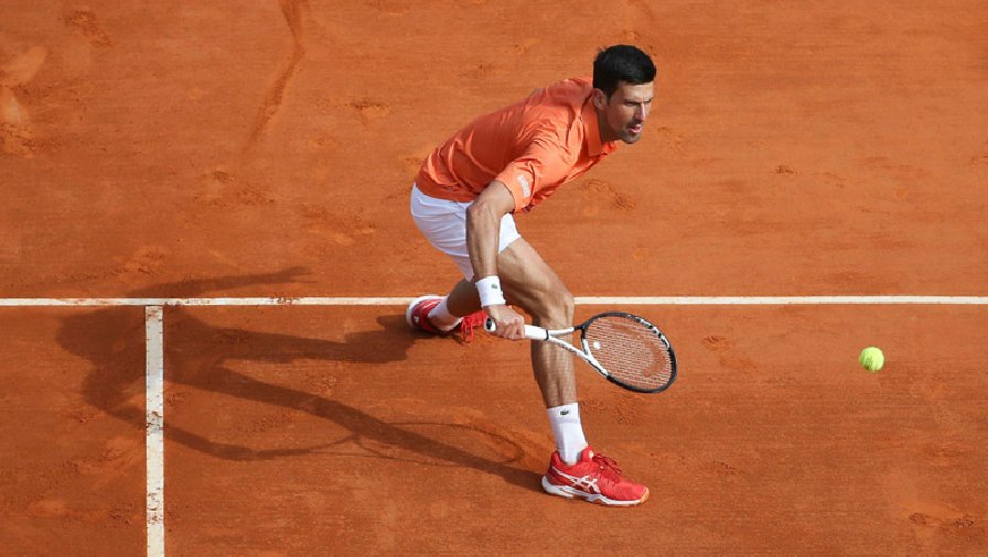 Novak Djokovic thừa nhận thể lực sa sút 'do bệnh tật'