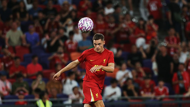 Liverpool thua đậm AC Milan trong ngày ra mắt tân binh 120 triệu bảng