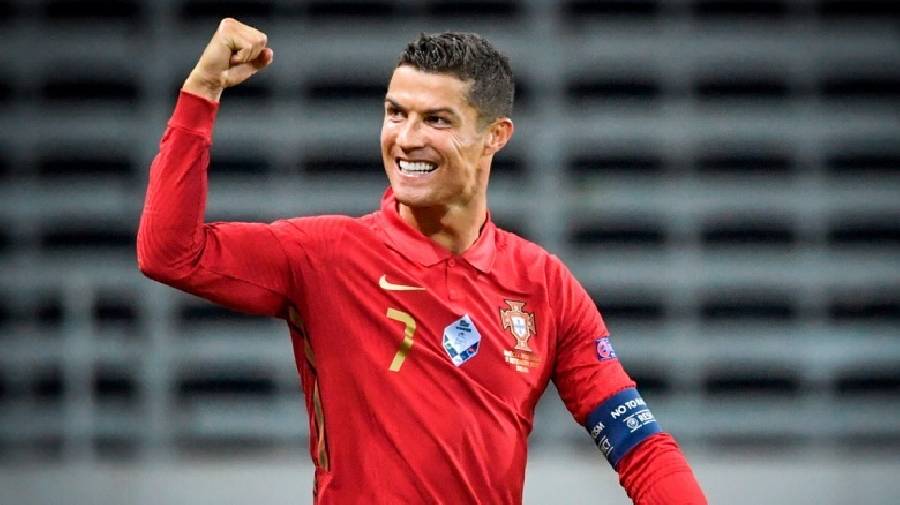 Đội hình của Man City khi có Ronaldo: Sẽ xưng bá trời Âu?
