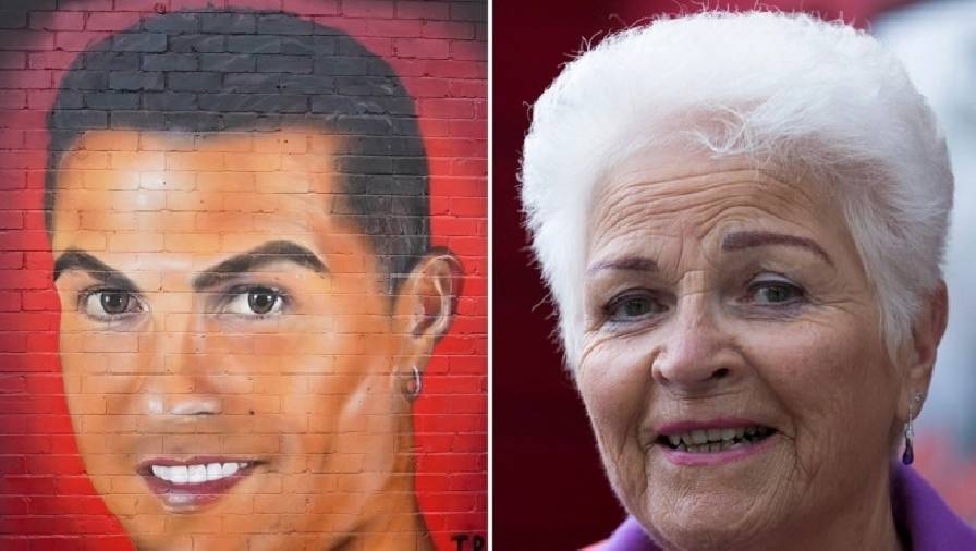 Tranh tường của Ronaldo ở Manchester bị chê giống... cụ già