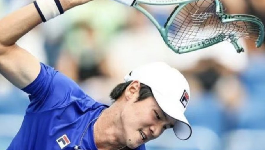 Bất mãn vì đối thủ Thái Lan, ngôi sao tennis Hàn Quốc đập nát vợt tại ASIAD 19