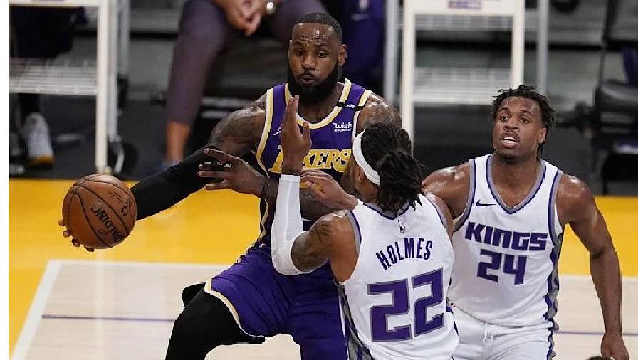 Chấn thương vây hãm Los Angeles Lakers và Sacramento Kings