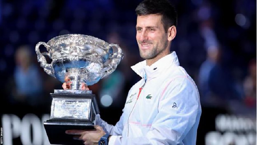 Djokovic xô đổ kỷ lục tồn tại 26 năm của tennis thế giới