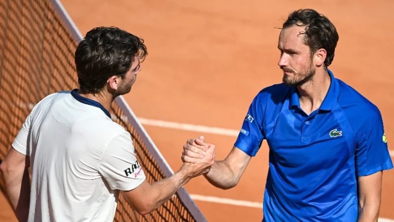 Medvedev thua sốc Norrie sau 5 set, bị loại sớm ở Roland Garros