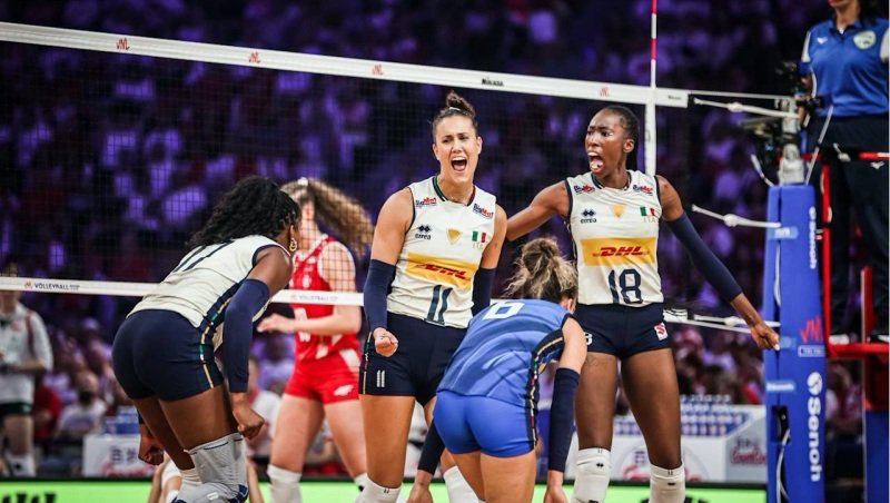 Nhà vô địch Olympic vùi dập đội chủ nhà để vào chung kết Volleyball Nations League 2025