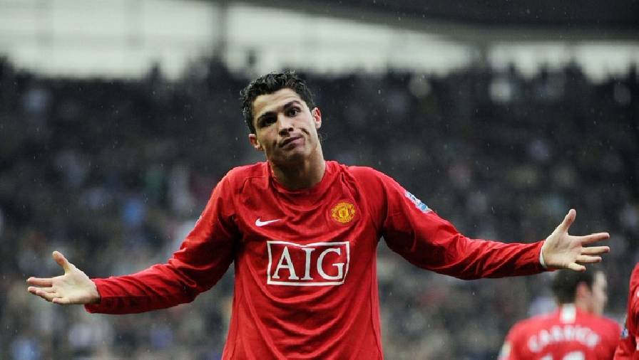 Ronaldo nhận lương 22 triệu bảng Anh/mùa ở MU