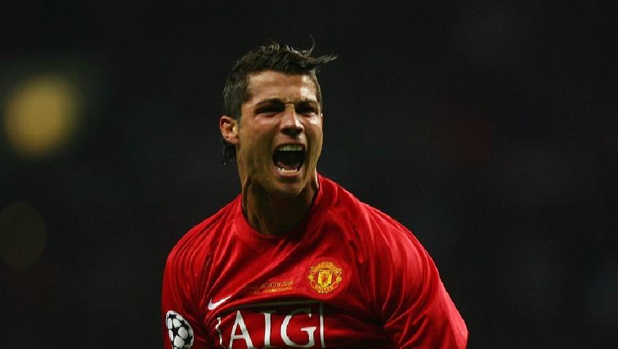 Vì sao MU vượt mặt Man City, chiêu mộ Ronaldo chỉ trong 1 ngày?