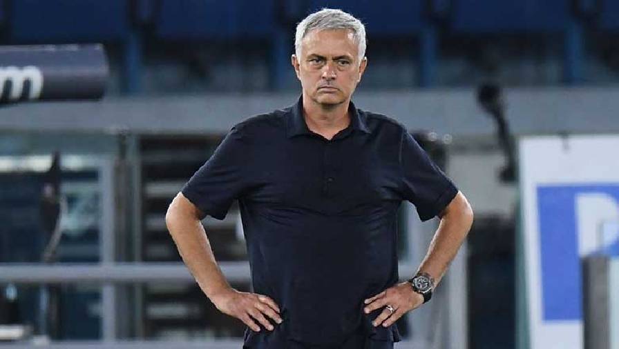 Mourinho: 'Trọng tài và VAR đã phá hỏng đại chiến Lazio vs Roma'