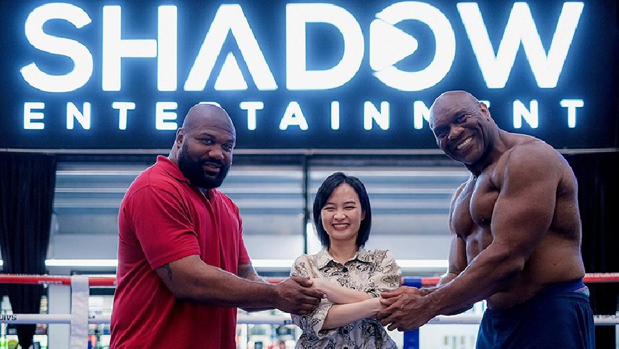 Công ty đại diện võ sĩ Việt Nam Shadow Entertainment ký hợp đồng với cựu vô địch UFC