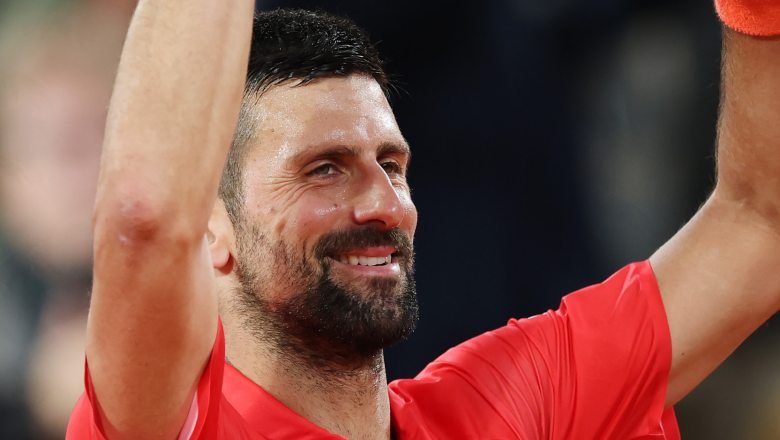 Djokovic thắng trận ra quân Roland Garros trong 20 năm liên tiếp