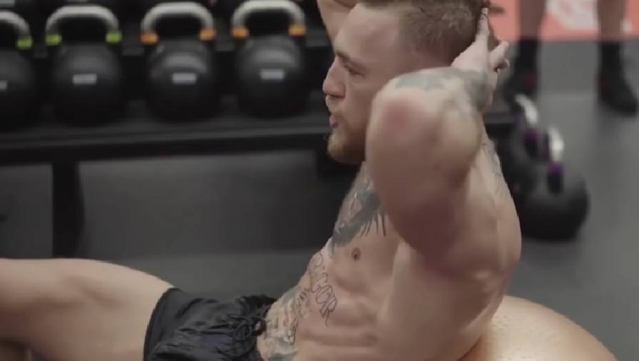 Trận thua trước Dustin Poirier tại UFC 257 đã đánh thức 'con quái vật' bên trong Conor McGregor