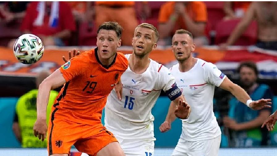 Video bàn thắng Hà Lan vs CH Séc: Cú trượt chân oan nghiệt