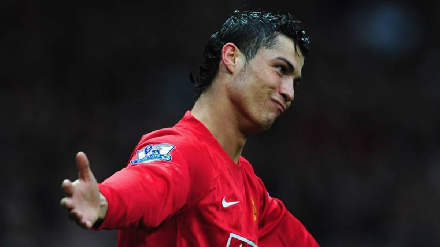 Ronaldo kiếm 50 triệu bảng từ MU chỉ với 1 câu nói