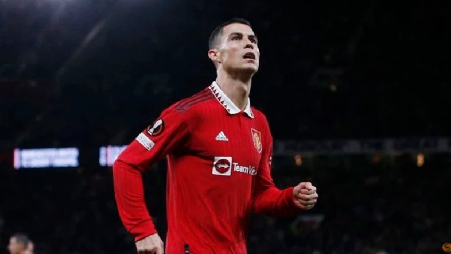 Ronaldo lập kỷ lục ghi bàn không tưởng trong sự nghiệp ở tuổi 37