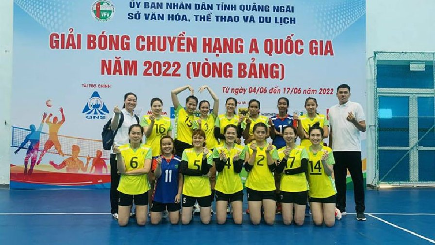Vô địch giải hạng A, bóng chuyền nữ TP. Hồ Chí Minh nhận số tiền thưởng đầy chạnh lòng
