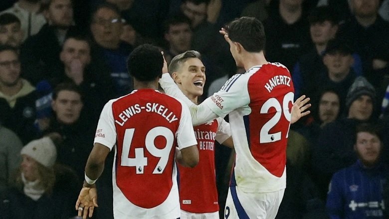 Nhọc nhằn vượt qua Ipswich, Arsenal lấy lại vị trí thứ hai tại Ngoại hạng Anh