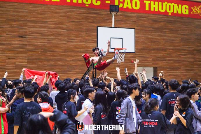 Đương kim vô địch giải bóng rổ học sinh  gọi tên: 'YÊN HÒA CHIẾN!!!'