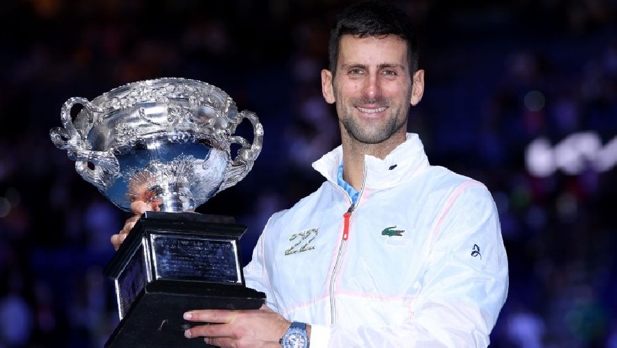 Djokovic san bằng kỷ lục 22 Grand Slam của Nadal, trở lại ngôi số 1 thế giới