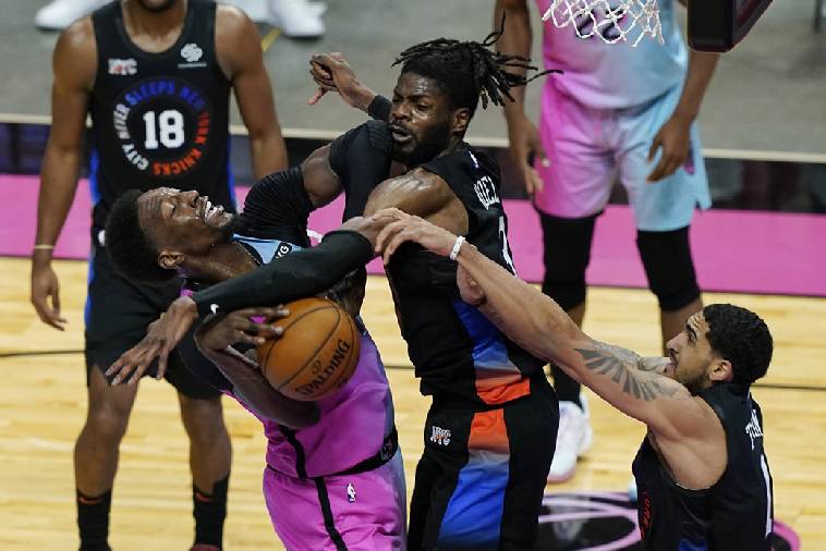 Xem trực tiếp bóng rổ NBA ngày 30/3: New York Knicks vs Miami Heat (6h30)