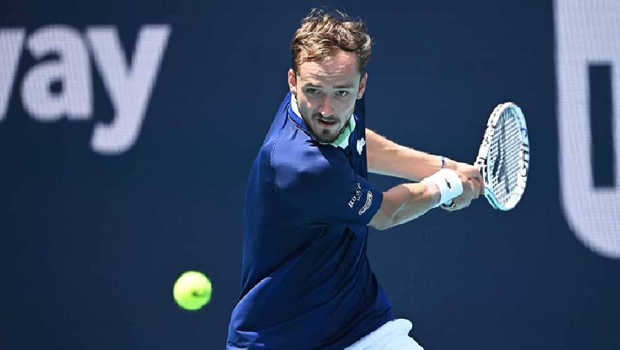 Medvedev thắng dễ đồng hương của Nadal, vào vòng 4 Miami Open 2022