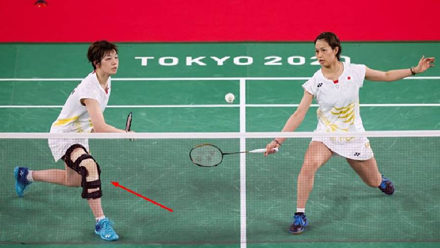 Thiên tài cầu lông Nhật Bản phải nẹp chân để thi đấu ở Olympic Tokyo 2021