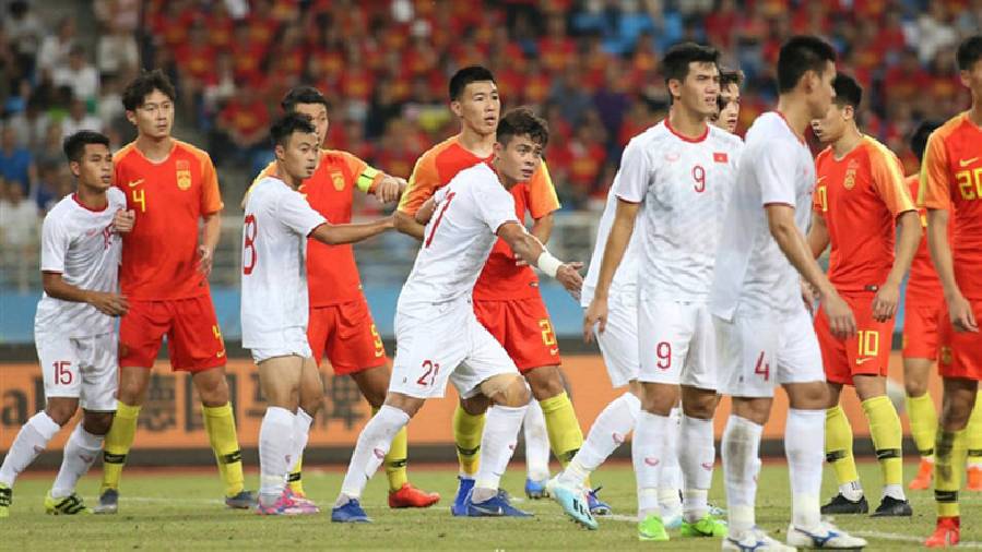ĐT Trung Quốc sợ 'sốc nhiệt', xin đổi giờ thi đấu trận gặp Việt Nam