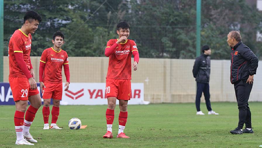FIFA và AFC không treo giò Phan Văn Đức ở trận Việt Nam vs Trung Quốc