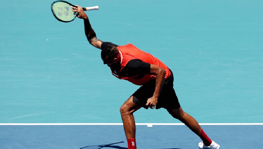 Kyrgios từ chối xin lỗi sau scandal đập vợt bật trọng tài