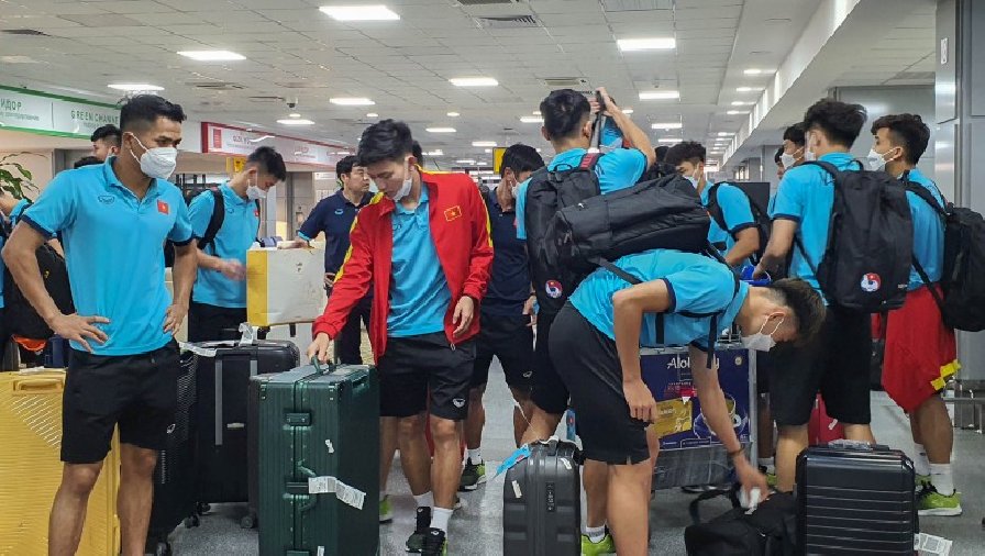 U23 Việt Nam có mặt tại Uzbekistan, ở chung khách sạn với Malaysia