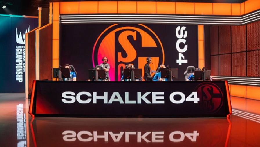 Schalke 04 bán lại suất thi đấu ở LEC