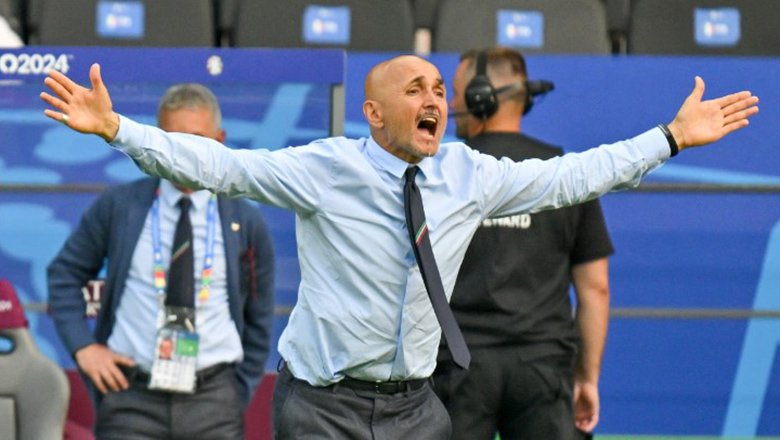 Italia quyết giữ HLV Spalletti bất chấp trận thua bạc nhược Thụy Sĩ