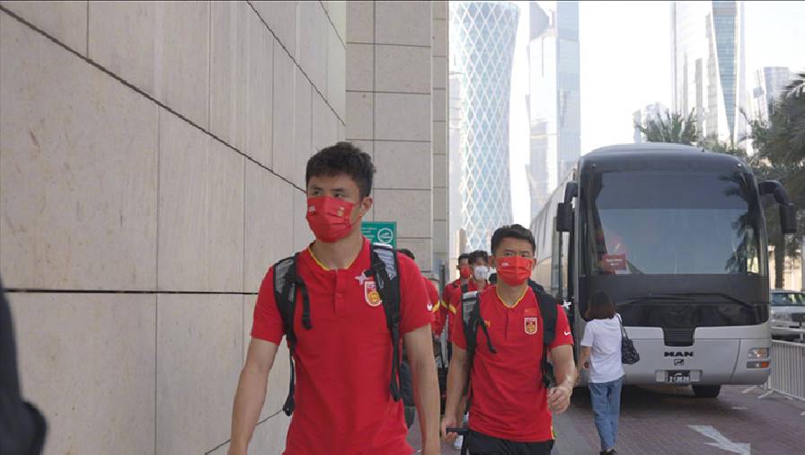ĐT Trung Quốc đọc tiểu thuyết, đánh ghita khi tham dự vòng loại World Cup