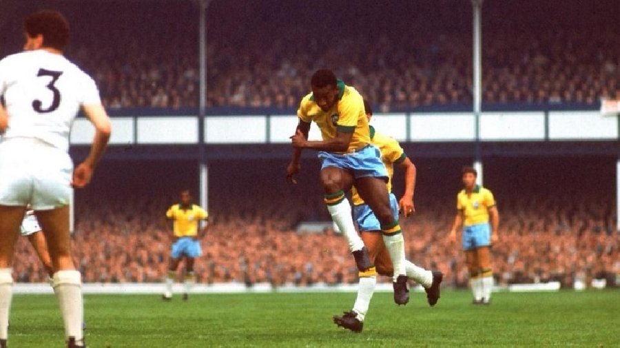 Pele đã ghi bao nhiêu bàn thắng? Xem thống kê Santos, CBF, FIFA, Guinness xác nhận về Vua bóng đá