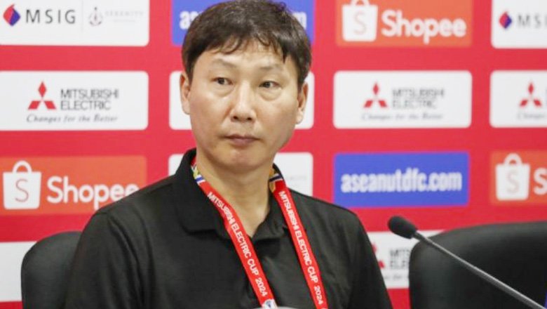 Báo Hàn Quốc khen HLV Kim Sang Sik nức nở, mong Việt Nam vô địch ASEAN Cup