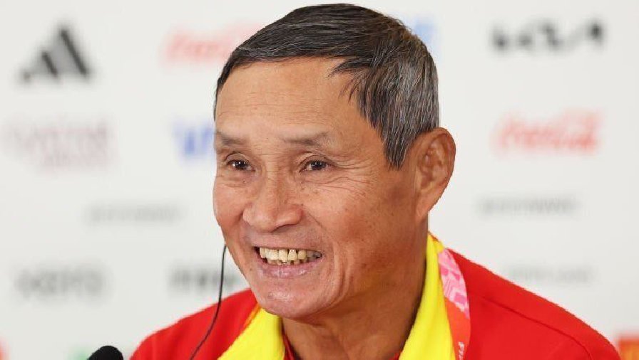 HLV Mai Đức Chung tiết lộ cách chơi của tuyển nữ Việt Nam trước Hà Lan