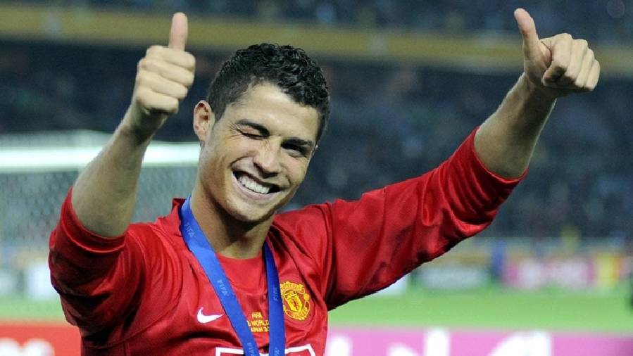 MU trả góp tiền mua Ronaldo trong 5 năm