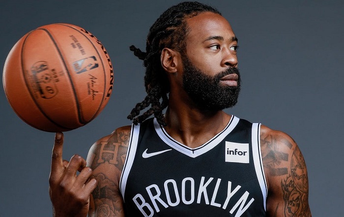 Cảm thấy 3 All-Star lẻ quá, Brooklyn Nets mua nốt LaMarcus Aldridge về cho chẵn - Ảnh 2