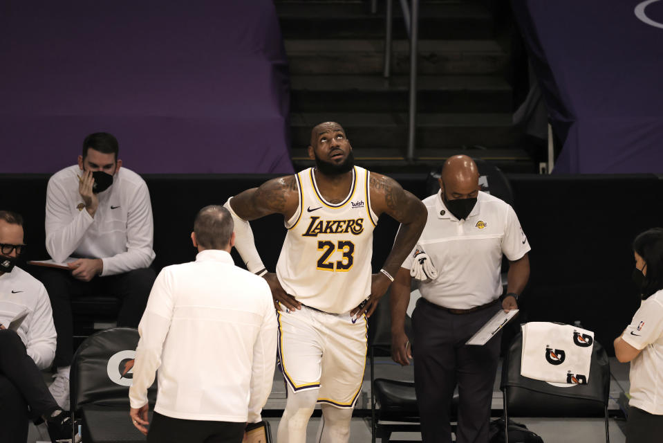 Los Angeles Lakers sắp đón chào sự trở lại của 'Nhà Vua' - Ảnh 1