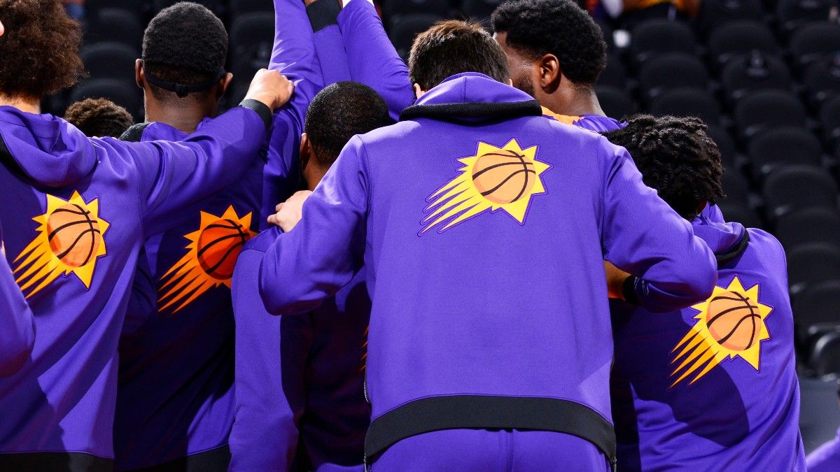 Phoenix Suns trở thành đội bóng đầu tiên ở NBA 'dính dáng' đến cá cược - Ảnh 3