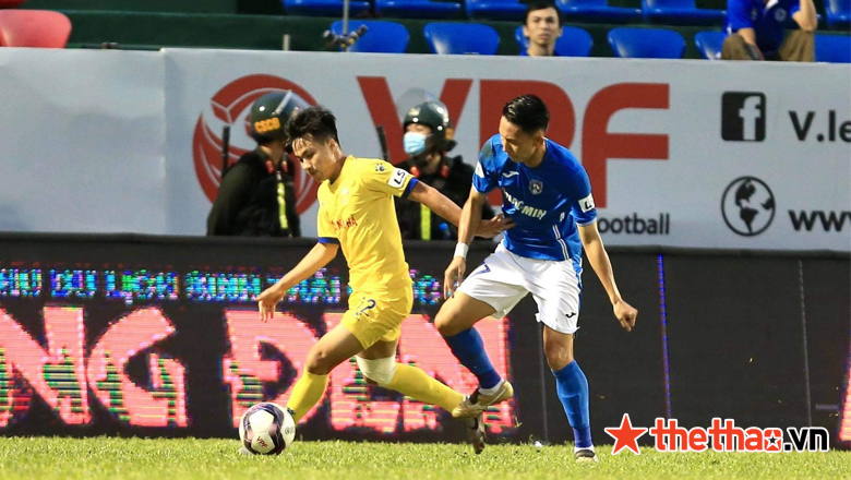 Video bàn thắng Than Quảng Ninh vs Nam Định: Ngoại binh tỏa sáng - Ảnh 1