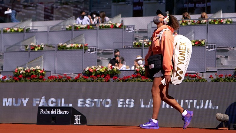Naomi Osaka ‘khiếp vía’ Muchova trên sân đất nện sau cú sốc tại Madrid Open - Ảnh 1