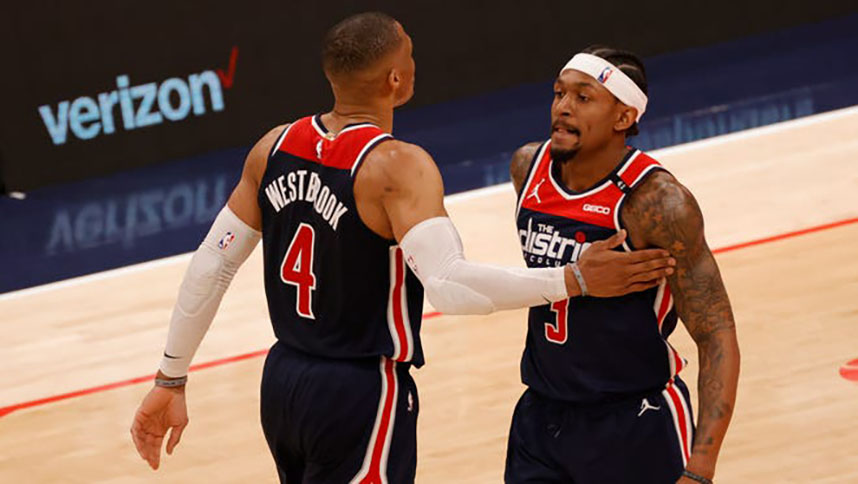 Bật chế độ NBA 2k, Russell Westbrook đưa Washington Wizards đến gần hơn với NBA Play-in 2021 - Ảnh 2