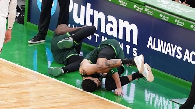 Boston Celtics mất cùng lúc 2 trụ cột vì tự gây chấn thương cho nhau - Ảnh 1