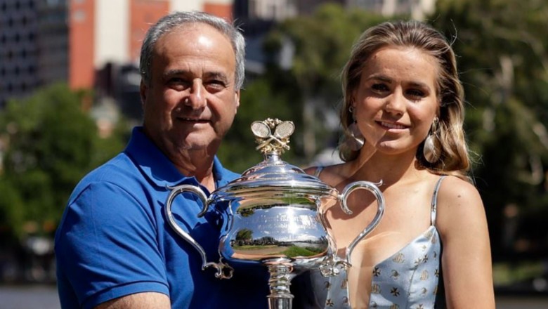 Sofia Kenin sa thải bố đẻ trước thềm Roland Garros 2021 - Ảnh 1