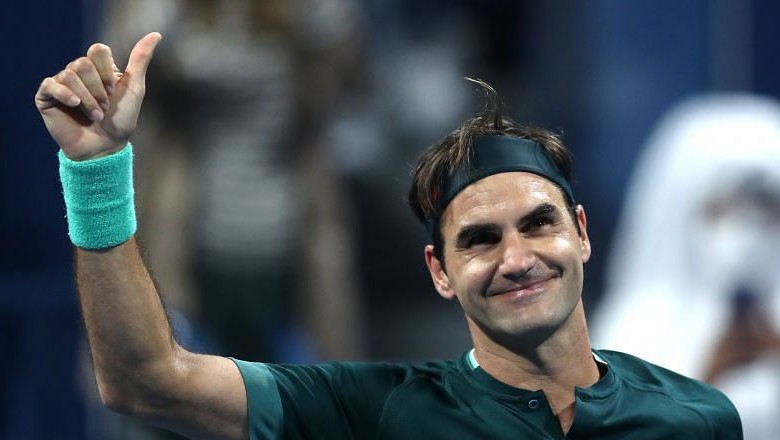 Roger Federer kiếm tiền đỉnh nhất làng banh nỉ 1 năm qua - Ảnh 1
