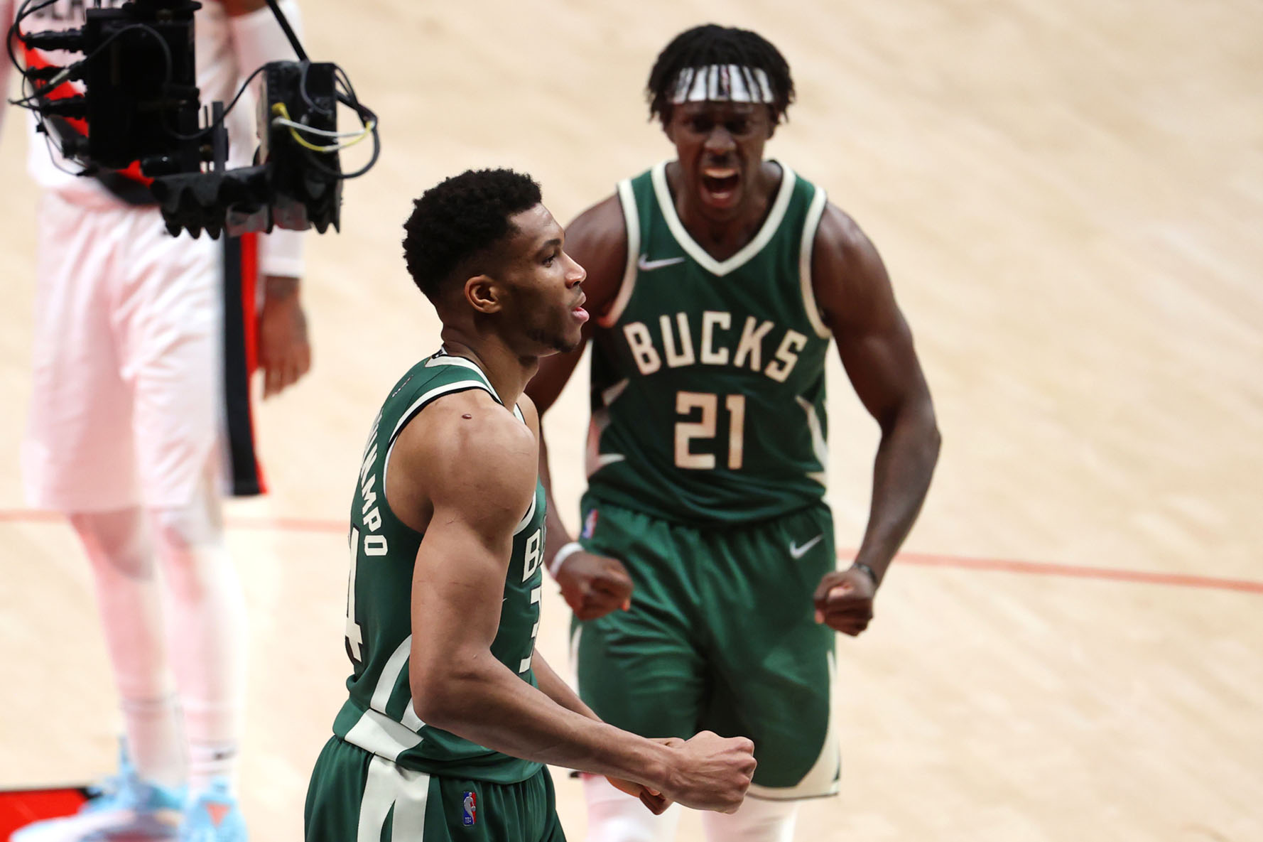 Nhận định bóng rổ NBA Playoffs 2021: Milwaukee Bucks vs Miami Heat (1h00, ngày 23/5) - Ảnh 2