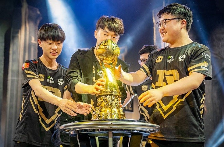 MSI 2021: Nhìn lại về chức vô địch MSI 2018 của RNG - Ảnh 3