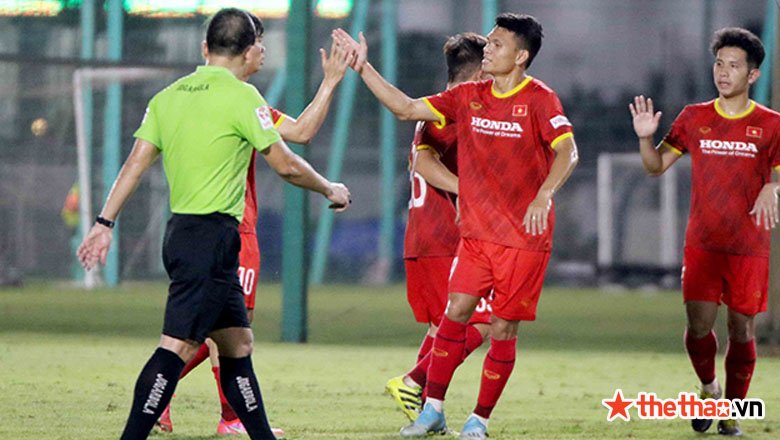 3 sự vắng mặt đáng tiếc trong danh sách 29 cầu thủ Việt Nam sang UAE - Ảnh 3