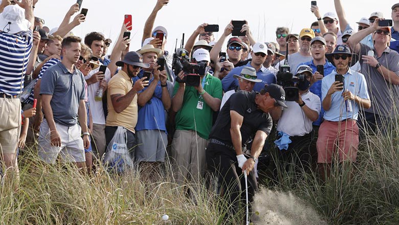 Phil Mickelson trở thành lịch sử giải golf PGA Championship  - Ảnh 2